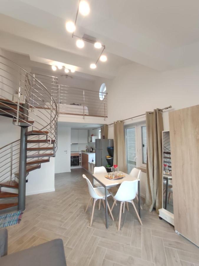 Apartmani Begic 1 I 2 Barbat na Rabu Dış mekan fotoğraf